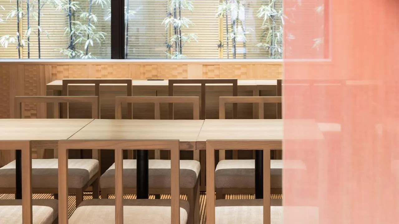 Nest Hotel Kyoto Shijo Karasuma 3*,